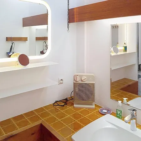 Maison Mitoyenne Climatisée Avec Parking, 4 Pers., - Fr-1-610-101 Hébergement de vacances Bormes-les-Mimosas